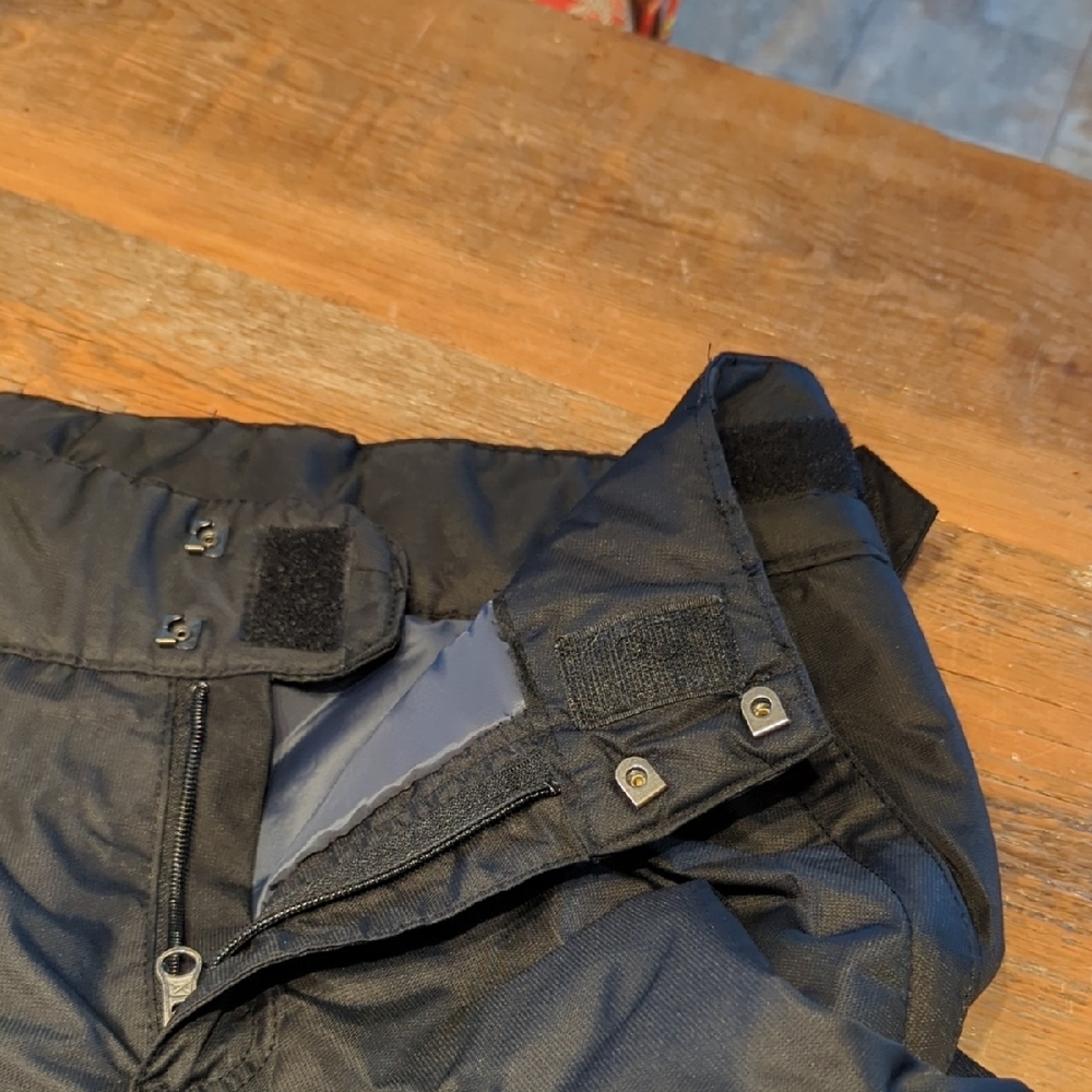Arctix Black Women's Insulated Snow Pants - Picture 14 of 16